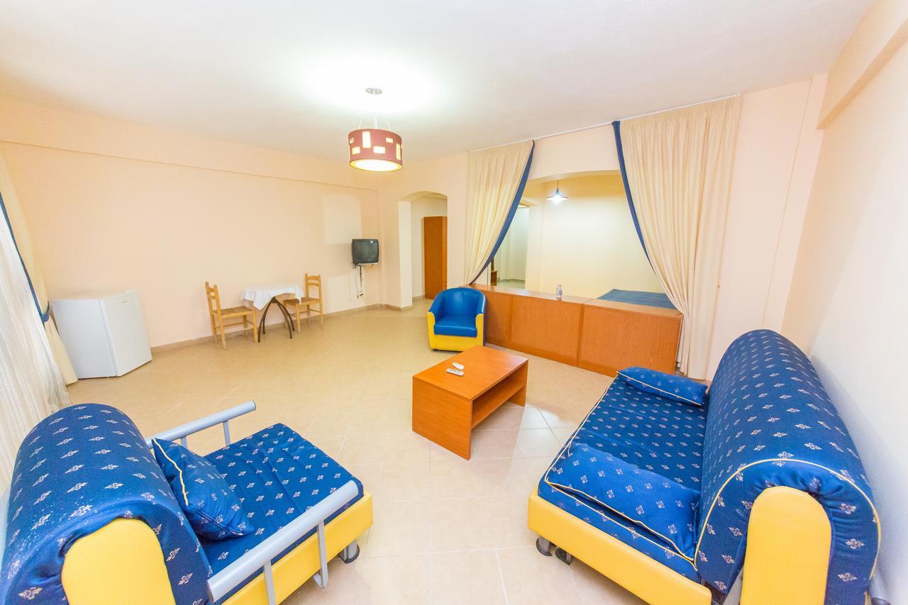 Kolaveri Resort Golem (Tirana) Exterior photo