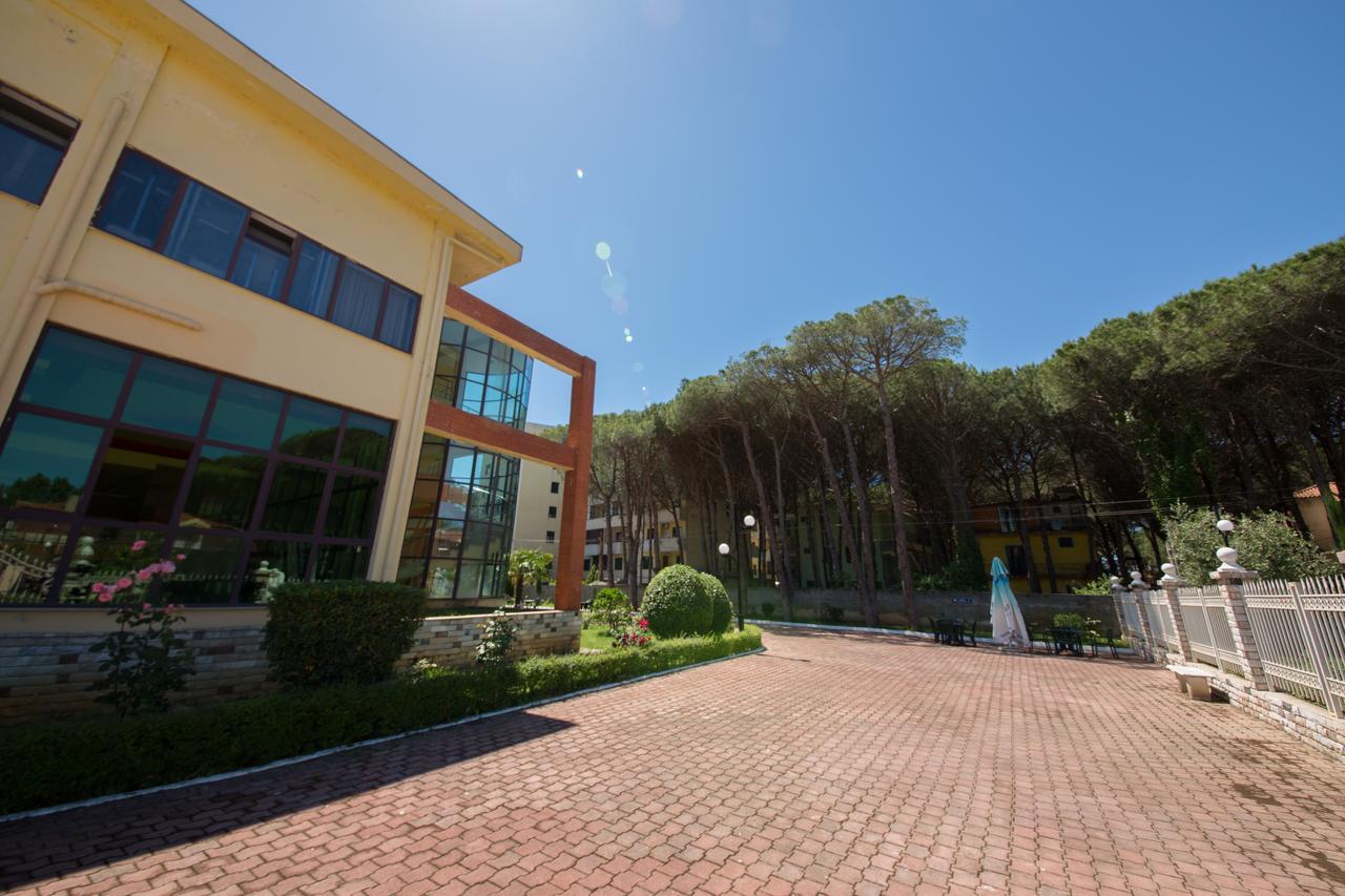 Kolaveri Resort Golem (Tirana) Exterior photo