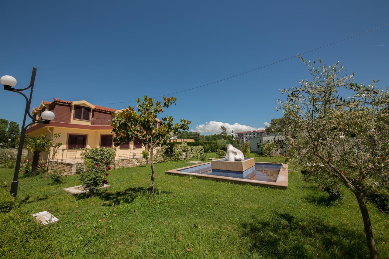 Kolaveri Resort Golem (Tirana) Exterior photo
