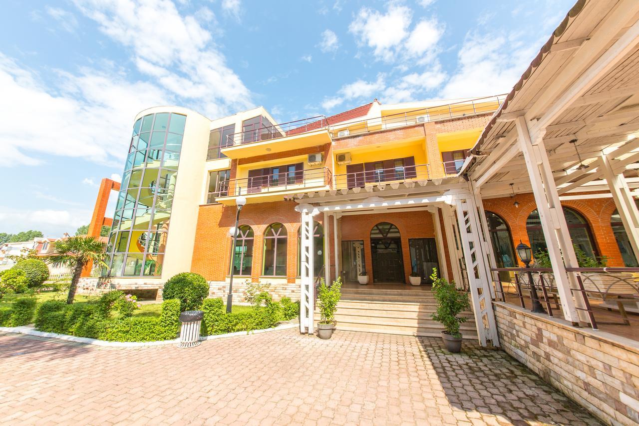 Kolaveri Resort Golem (Tirana) Exterior photo