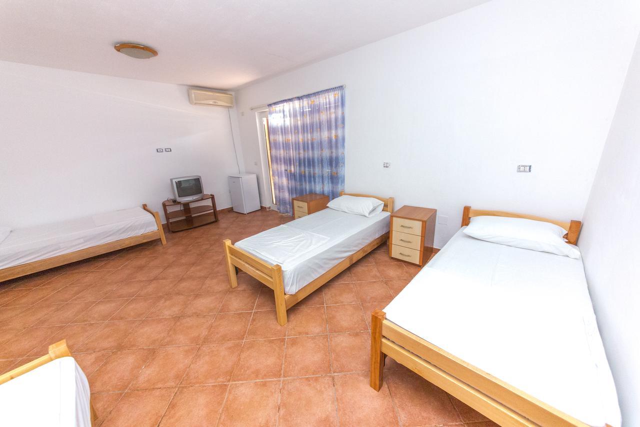 Kolaveri Resort Golem (Tirana) Exterior photo
